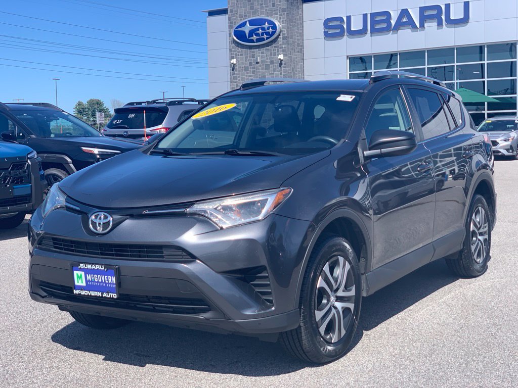 Used 2016 Toyota RAV4 LE AWD/4WD image 4