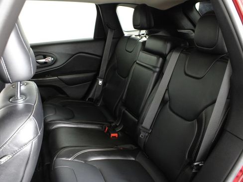 Used 2015 Jeep Cherokee Limited FWD image 20