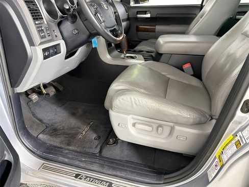 Used 2012 Toyota Tundra Limited image 10
