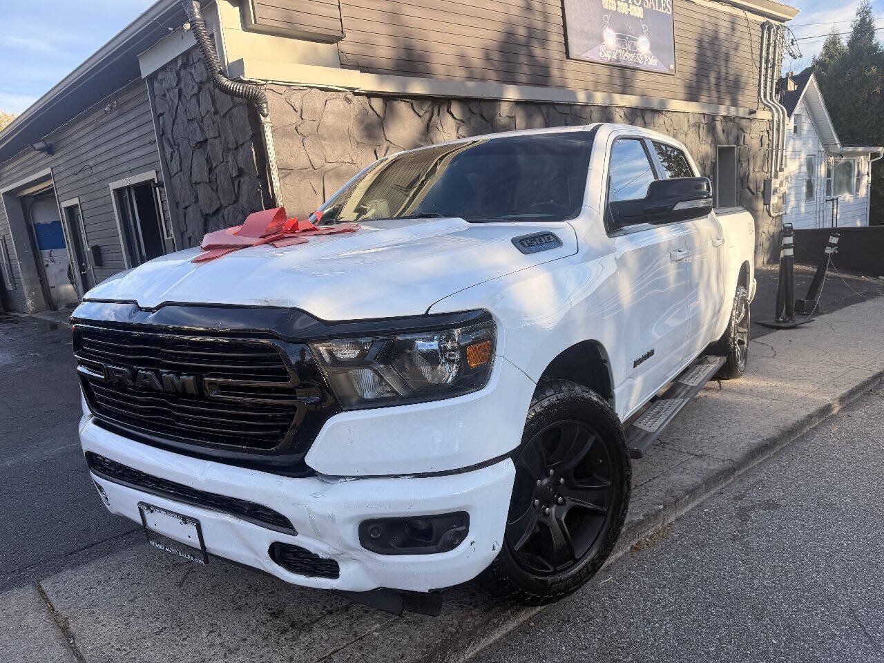 Used 2021 RAM 1500 Big Horn AWD/4WD image 3