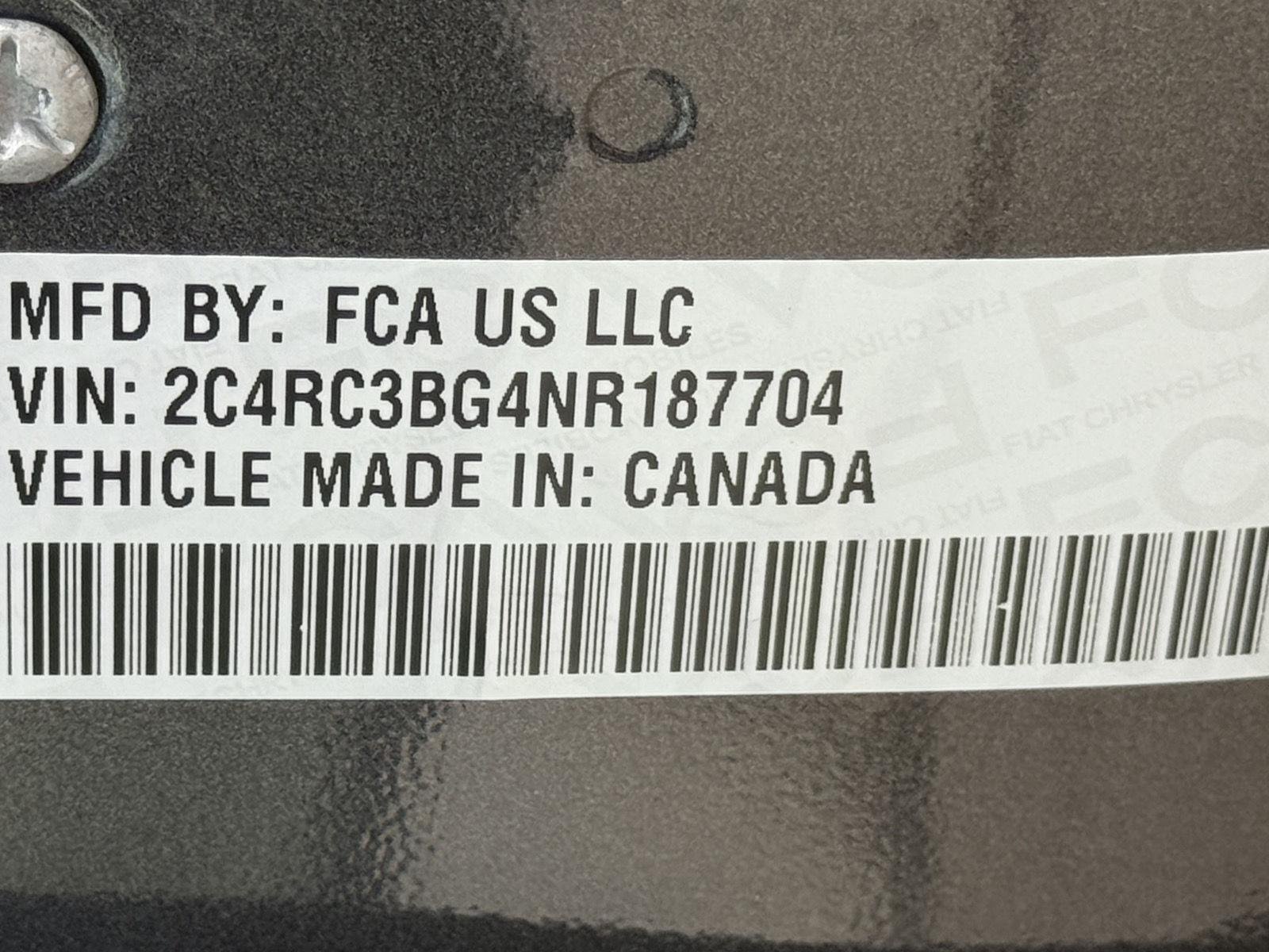 Used 2022 Chrysler Pacifica Touring-L AWD/4WD image 48