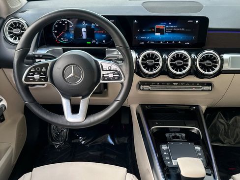 Used 2023 Mercedes-Benz EQB 300 300 w/ Exclusive Package image 28