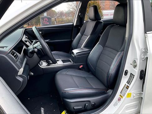 Used 2017 Toyota Camry SE image 7