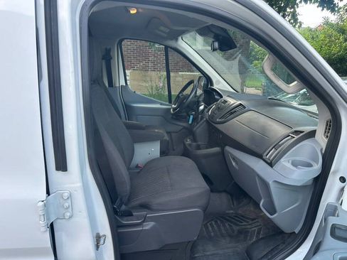 Used 2019 Ford Transit 150 130 Low Roof RWD image 12