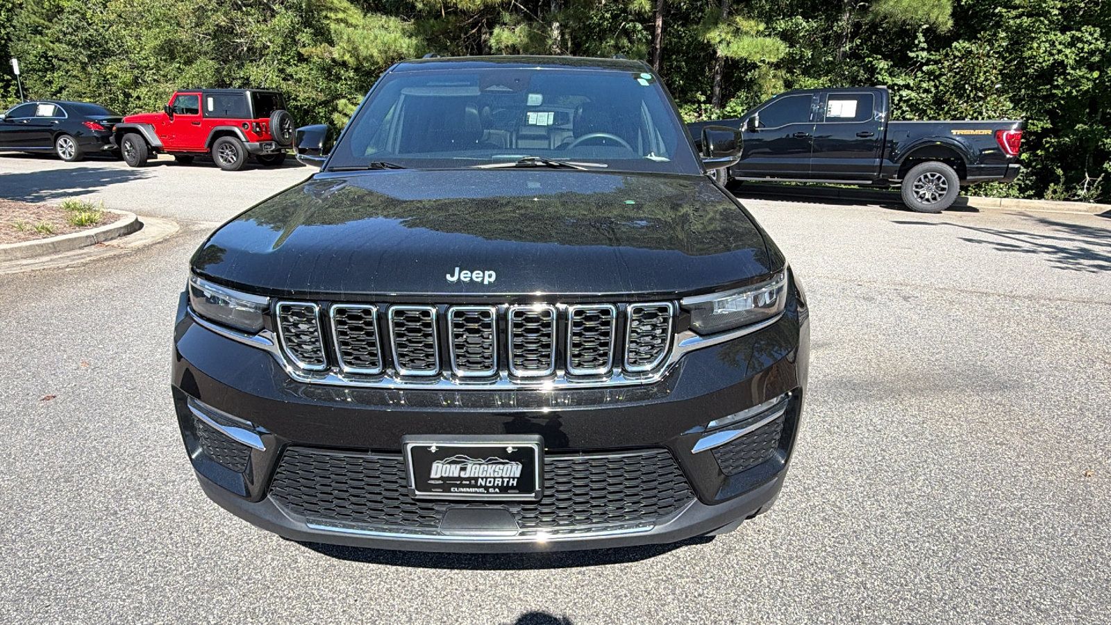 Used 2024 Jeep Grand Cherokee Limited 4xe AWD/4WD image 3