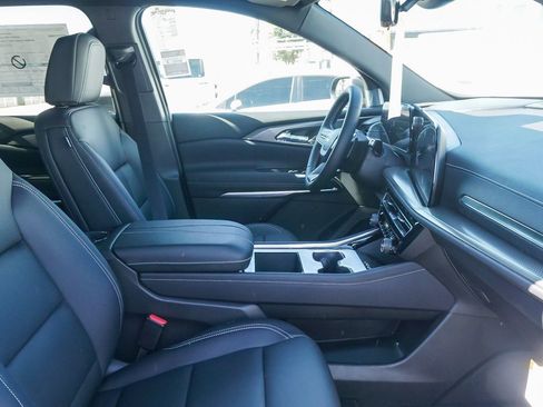 New 2026 Chevrolet Traverse LT w/ Driver Confidence Package FWD image 16