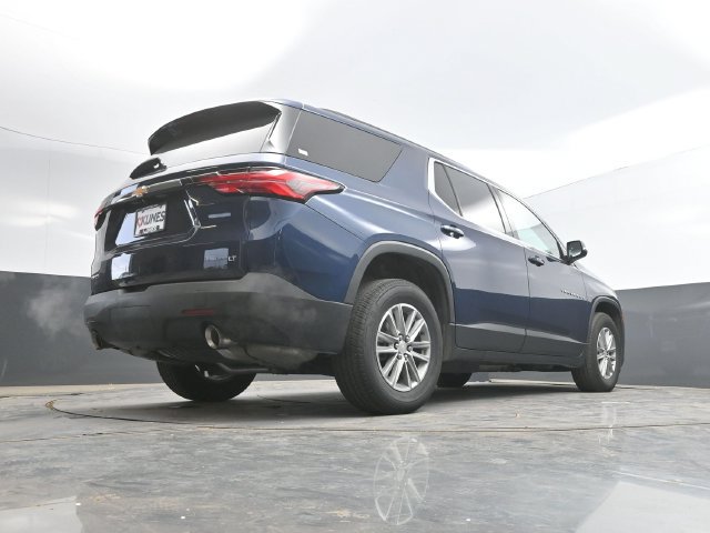 Used 2023 Chevrolet Traverse LT FWD image 42
