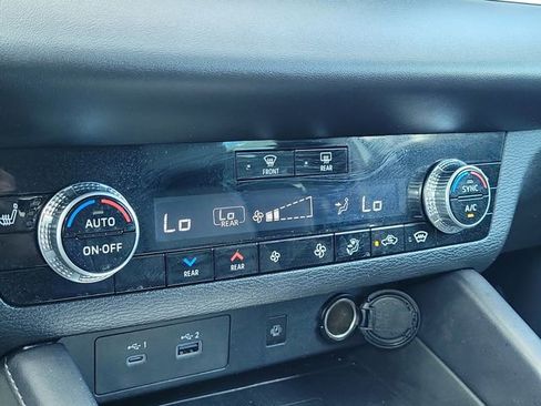 Used 2023 Mitsubishi Outlander SEL 40th Anniversary image 32