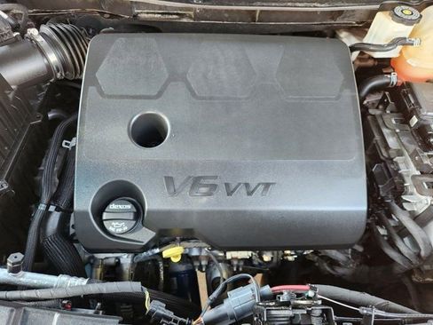 Used 2023 Chevrolet Traverse Premier w/ LPO, Floor Liner Package image 33