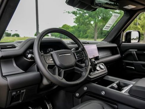 New 2025 Land Rover Defender 130 V8 AWD/4WD image 2