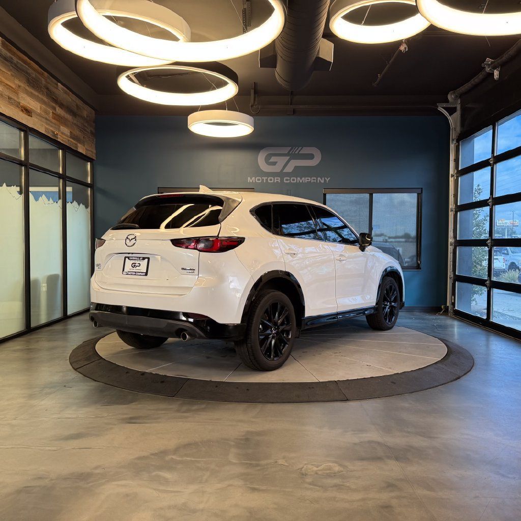 Used 2024 MAZDA CX-5 Carbon Edition AWD/4WD image 3