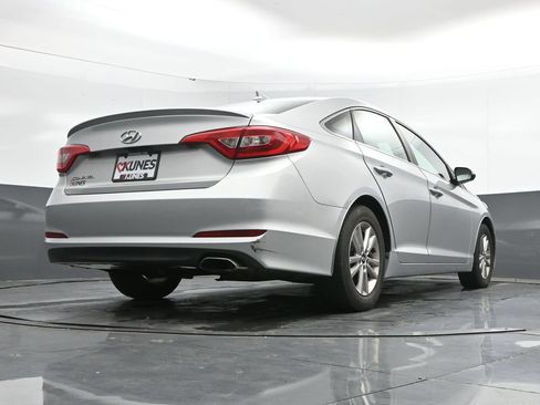 Used 2017 Hyundai Sonata SE FWD image 36