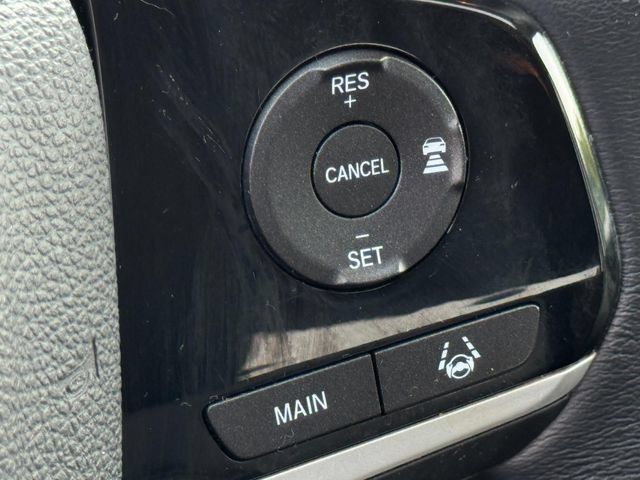Used 2020 Honda Pilot Touring image 11