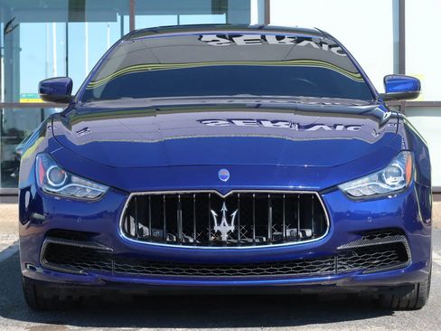 Used 2017 Maserati Ghibli image 2