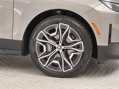 Certified 2025 BMW iX xDrive50 w/ Premium Package AWD/4WD image 13