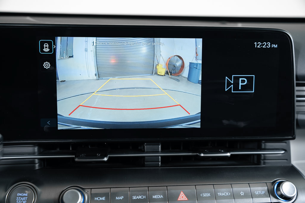 Certified 2025 Hyundai Kona SEL FWD image 32