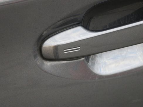 Used 2022 Subaru Ascent Limited w/ Technology Package image 15