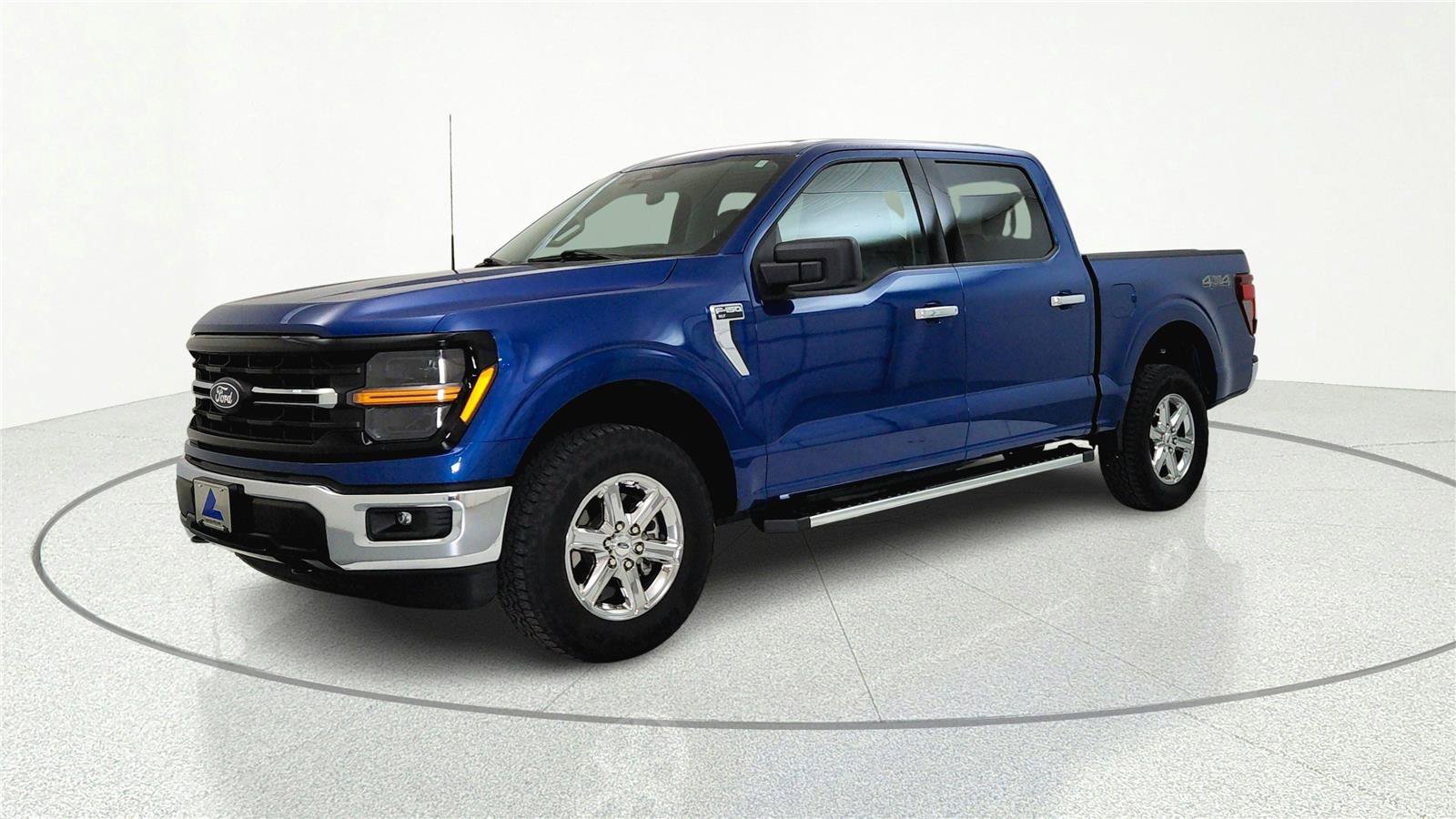 Used 2025 Ford F150 XLT w/ Equipment Group 301A Standard AWD/4WD image 3