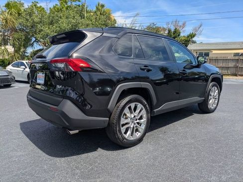 Used 2025 Toyota RAV4 XLE Premium FWD image 4