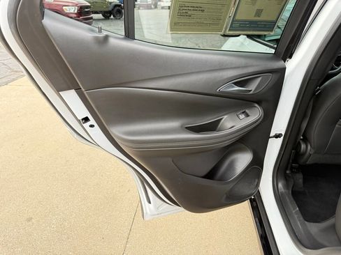 Used 2024 Buick Encore GX Sport Touring image 16