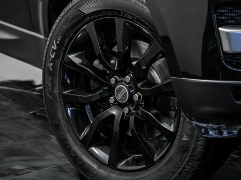 Used 2017 Land Rover Range Rover Sport HSE image 3