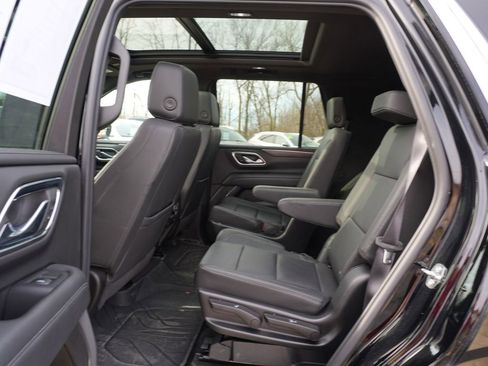 Used 2023 Chevrolet Tahoe LT w/ Luxury Package AWD/4WD image 17
