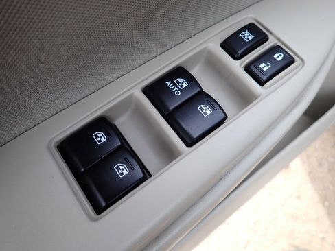 Used 2014 Subaru Legacy 2.5i Premium w/ Moonroof Package image 13