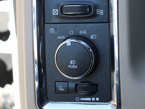 Used 2016 RAM 1500 Laramie Longhorn w/ Convenience Group image 18