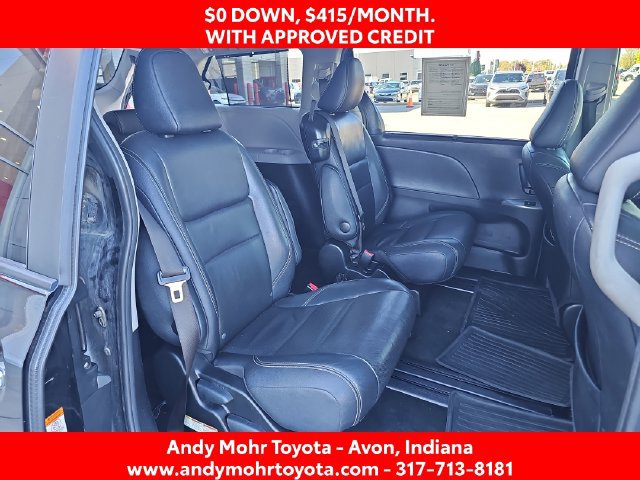 Used 2017 Toyota Sienna SE FWD image 30