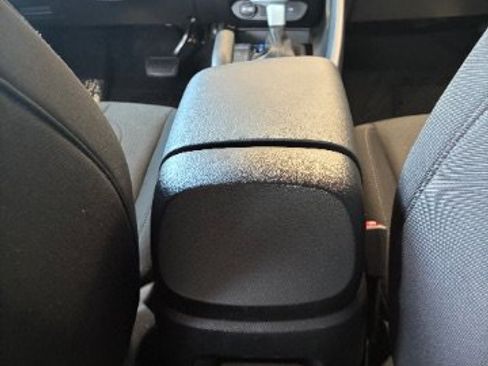 Used 2026 Hyundai Elantra SE FWD image 21
