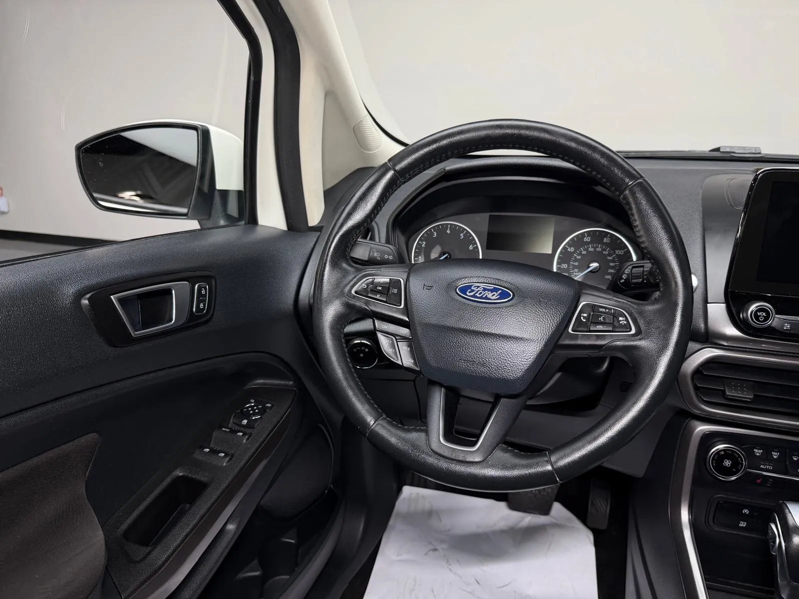 Used 2019 Ford EcoSport SE w/ SE Convenience Package FWD image 21