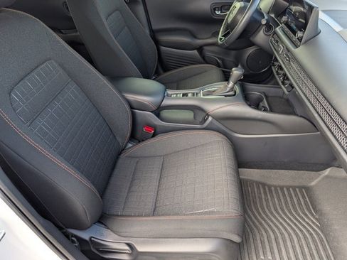 Used 2024 Honda HR-V Sport image 25