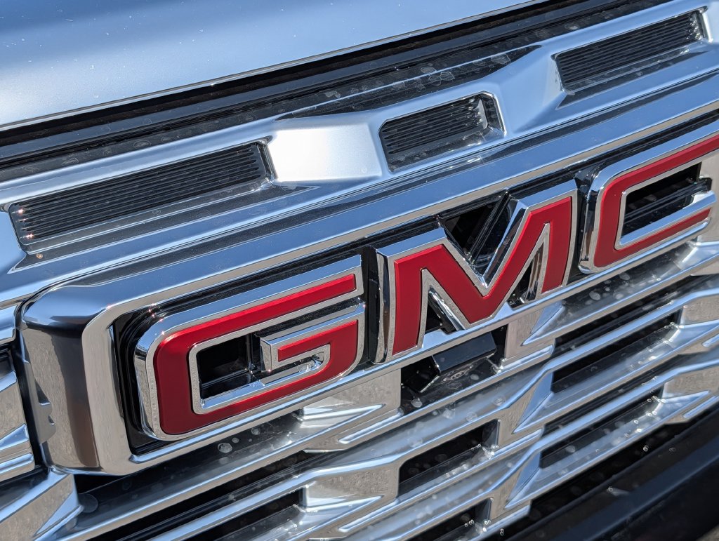 New 2027 GMC Terrain Denali w/ LPO, Floor Liner Package AWD/4WD image 33
