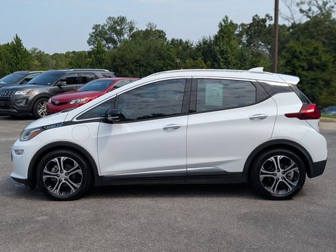 Used 2019 Chevrolet Bolt Premier w/ Infotainment Package FWD image 6