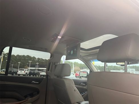 Used 2019 Chevrolet Tahoe Premier image 18