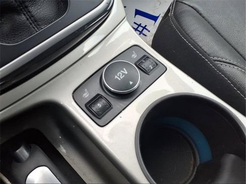 Used 2013 Ford C-MAX SEL image 21