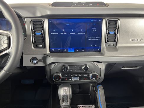 Used 2024 Ford Bronco Black Diamond image 14