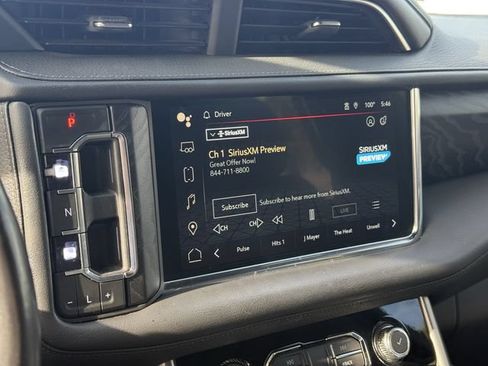 Used 2022 GMC Yukon Denali w/ Denali Premium Package RWD image 27