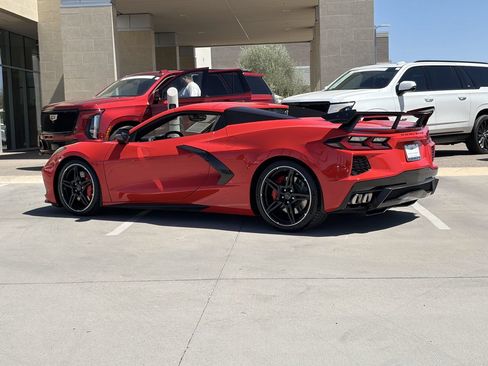 Used 2021 Chevrolet Corvette Stingray Preferred Conv w/ Z51 Performance Package RWD image 7