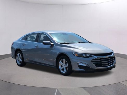 Used 2023 Chevrolet Malibu LT FWD image 9