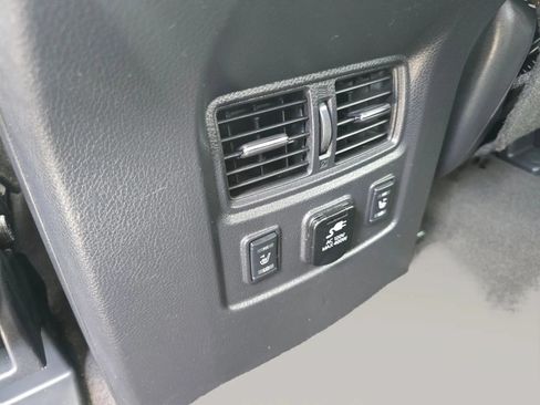 Used 2017 Nissan Titan Platinum Reserve AWD/4WD image 27