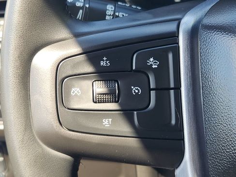 Used 2023 GMC Yukon XL SLT AWD/4WD image 22