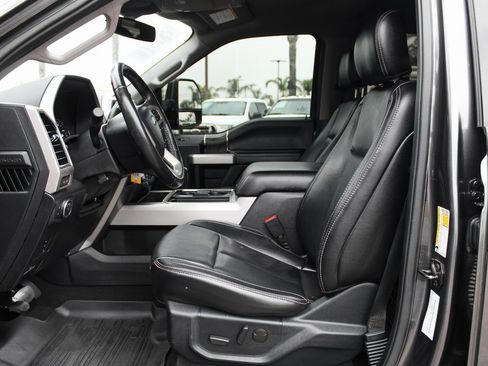 Used 2020 Ford F250 Lariat w/ Lariat Value Package image 18