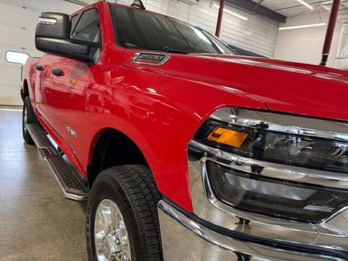 Used 2026 RAM 2500 Big Horn AWD/4WD image 3