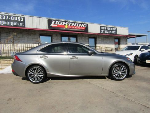 Used 2015 Lexus IS 250 4dr Sport Sdn AWD image 5