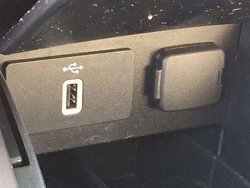 Used 2017 Ford Explorer Limited w/ Equipment Group 303A image 25