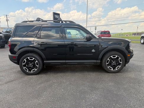 Used 2022 Ford Bronco Sport Outer Banks w/ Tech Package AWD/4WD image 9