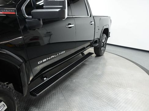 Used 2025 GMC Sierra 2500 Denali w/ Denali Reserve Package image 4