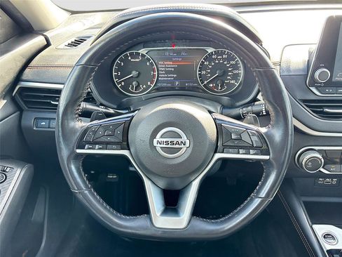 Used 2021 Nissan Altima 2.5 SR image 12