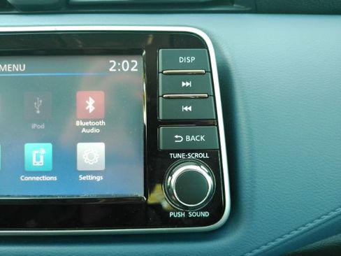 Used 2024 Nissan Versa SV image 38